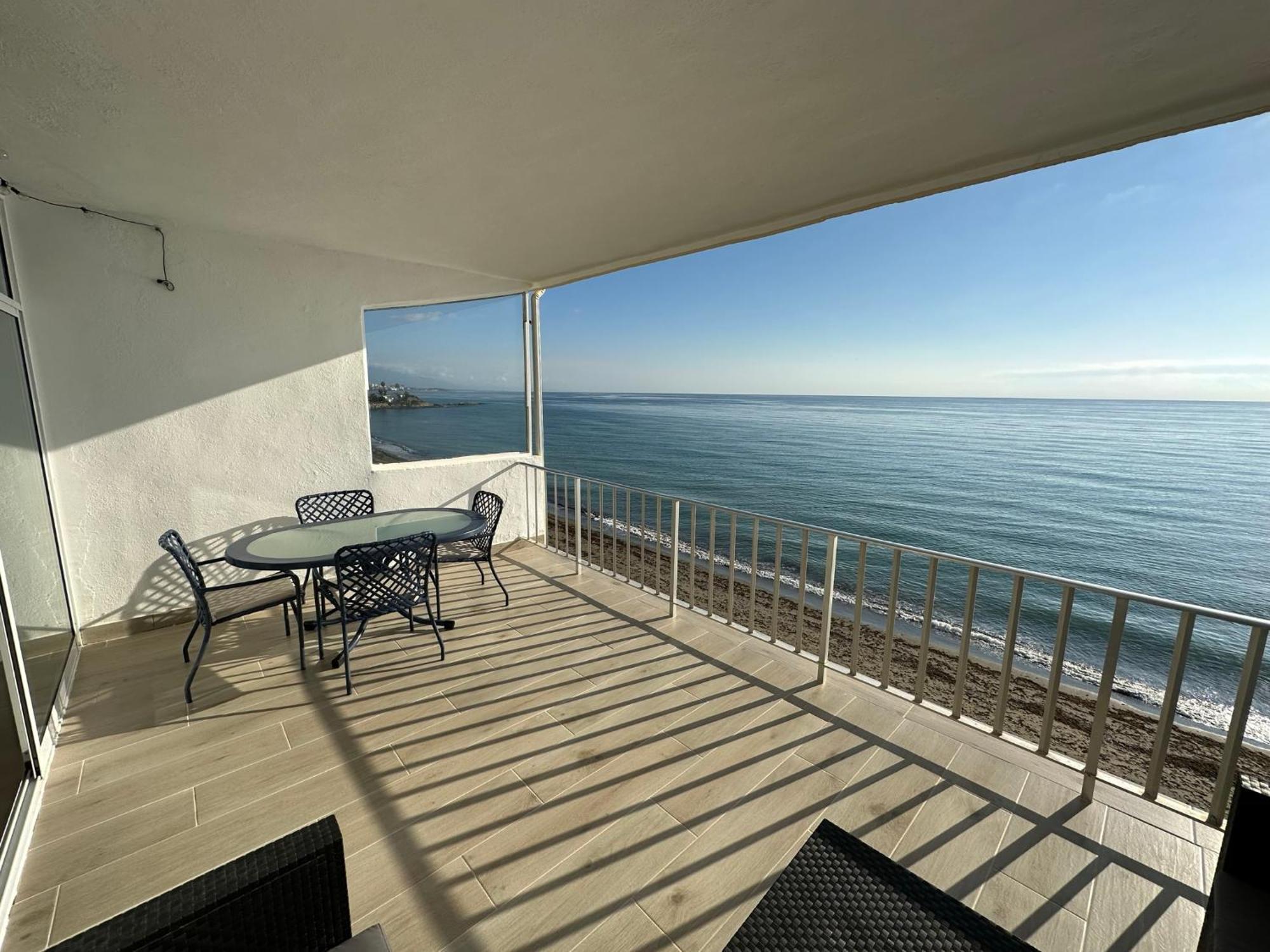 Apartament Beachfront, Top Floor Corner 2-Bed, Estepona Paseo Zewnętrze zdjęcie